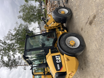 Hjullastare Cat 908H Övrigt Cat 908H Bytt oljor
Nytt batteri

Saknas: Det måste bytas oxögat på svängtuben