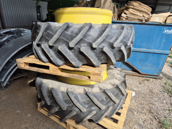DUBBELMONTAGE DUO500 520/70X38, BEG Trelleborg 520/70X38 