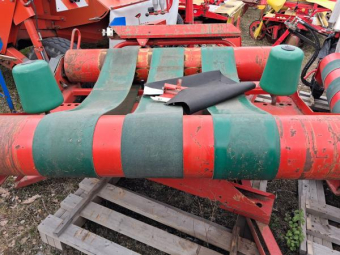 KVERNELAND 7558 INPLASTARE Övrigt KVERNELAND 7558 INPLASTARE Fjärrkontroll funkar inte
endast manuell skärning av plasten