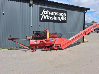 HAKKI PILKE 1X37 EL/TR VEDMASKIN Övrigt HAKKI PILKE 1X37 EL/TR VEDMASK Både El och Traktordrift PTO 480v
6-dels yxa och 4-dels yxa
7,5Kw elmotor 16 amp
modell 37225
Tillverkad 20060611