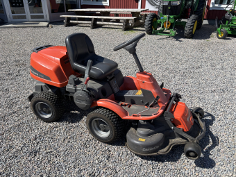 Åkgräsklippare Husqvarna Rider R13C med 94cm klippdäck Husqvarna Rider R13C med 94cm klippdäck 