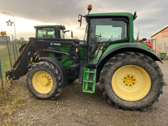 JOHN DEERE 6530 AP TRAKTOR John Deere 6530AP TRAKTOR AUTOPOWER
TLS
600X38 BAKHJUL 
480X28 FRAMHJUL
PANORAMADÖRRAR
LUFTSÄTE DELUXE
LASTARFÄSTEN  
JD EL 3-F  
CLIMA TRAC  
BAKRUTETORKARE  
PASS.SÄTE  
LS  
VAGNSBROMS  
TRIMA 5.1+ LASTARE
...
MASKINNR: 10735
...
PRIS EXKL. MOMS: 498.000:-
...
Vi reserverar oss för felskrivning. Kontakta alltid oss innan du åker och tittar, så vi kan säkerställa att maskinen finns på plats.
