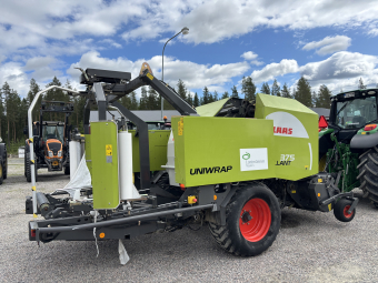 Rundbalspress Claas Rollant 375 med inplastning Claas Rollant 375 rundbalspress 