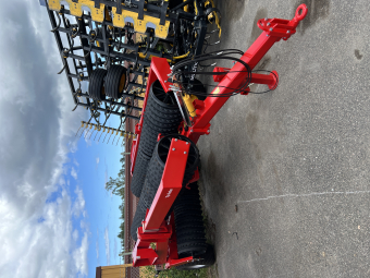 He-Va Tip-Roller 8,2 m HE-VA Tip-roller 820 560 mm 9 ekrade cambrideringar
LED belysning
Gummiupphängda smörjfria lager

Finns för omgående leverans