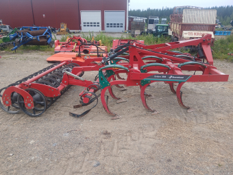 Kultivator Kverneland Enduro 3000 Kverneland Enduro 3000 Kultivator Denna maskin omfattas ej av ML Trygghetsköp 3mån/100tim
Maskinen säljes för kunds räkning utan garanti.
För mer information kontakta din säljare.