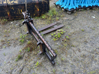 Pallgafflar med SMS fäste Ålö Pallgafflar med SMS fäste 400/60-15,5 14PR TL PK305 KOMPL.HJ
