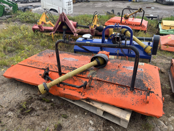 Betesputs Perfect LB-275 med k-axel Perfect LB 275 Betesputs Denna maskin omfattas ej av ML Trygghetsköp 3mån/100tim
Maskinen säljes för kunds räkning utan garanti.
För mer information kontakta din säljare.