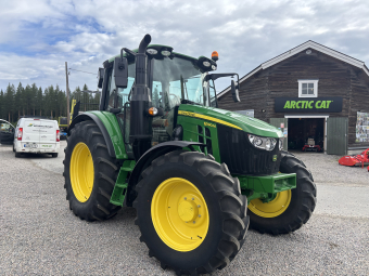 John Deere 6090M Utr.enl.separat Spec. John Deere 6090M Traktor är i nyskick, endast 268 timmar.
Säljdes för dödsbos räkning.
OBS OBS OBS 
Maskinskadeförsäkring fram till 280706