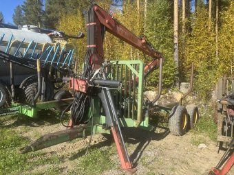 Skogsvagn 8 ton med patruuna 3200 skogskran Patruuna Skogsvagn 8ton med 3200 kran Denna maskin omfattas ej av ML Trygghetsköp 3mån/100tim
Maskinen säljes för kunds räkning utan garanti.
För mer information kontakta din säljare.