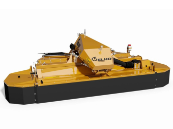 Slåtterkross Elho NM 3700 Front Elho NM 3700 F Extrautrustad med Hydrobalance toppstång värde 12 300+moms

En av Europas bredaste frontslåtterkrossar, med en imponerande arbetsbredd på 3,7 meter. En frontslåtterkross där alla bogserade slåtterkrossars fördelar är inbyggda.

Elho NM 3700 Front klipper och minimerar risken att lämna ränder på vändtegen, ett vanligt problem med smalare frontmaskiner. Detta gör det möjligt att få med mer gräs på yttervarven, samtidigt som den främre maskinen överlappar den bakmonterade. Detta säkerställer att gräset inte lägger sig och att skörden blir jämn och effektiv.

Elho NM 3700 Front kan enkelt kombineras med Butterfly-ekipage som NM 9000, NM 9000 SF och den burna NM 3200 SF, vilket ger en maximal teoretisk arbetsbredd på upp till 9 meter. Denna flexibilitet gör det möjligt att anpassa maskinparken efter specifika behov och arbetsförhållanden, vilket maximerar effektiviteten och produktiviteten i skördearbetet.