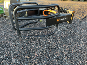 ÅLÖ UNIGRIP XL Ålö UNIGRIP XL MNR 38944
...
PRIS EXKL. MOMS: 25.000:-
...
Vi reserverar oss för felskrivning. Kontakta alltid oss innan du åker och tittar, så vi kan säkerställa att maskinen finns på plats.
