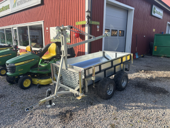 Timmervagn komplett med kran och insatsflak Övrigt Skogsvagn med flak till ATV Denna maskin omfattas ej av ML Trygghetsköp 3mån/100tim
Maskinen säljes för kunds räkning utan garanti.
För mer information kontakta din säljare.