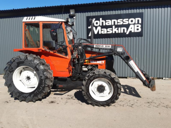 VALMET 604 ÅLÖ 3300 TYP3 Övrigt VALMET 604 ÅLÖ 3300 TYP3 420/85R30 85% 280/85R24 90%
Hitch krok