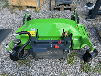 Klippaggregat Avant 1500 med mulcher/sidoutkast Avant Klippaggregat 1500 med mulcher Sidoutkast följer med
A37548