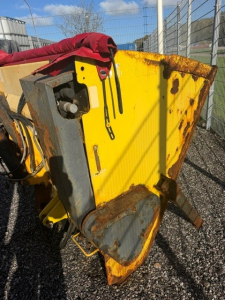 TREJON OPTIMAL DS 1400 TALLRIKSSPRIDARE Optimal DS 1400 TALLRIKSSPRIDARE KAPELLTAK  
MONITOR FÖR SPRIDNING  
SJÄLVLASTANDE
...
MNR 23376
...
PRIS EXKL. MOMS: 54000:-
...
Vi reserverar oss för felskrivning. Kontakta alltid oss innan du åker och tittar, så vi kan säkerställa att maskinen finns på plats.

