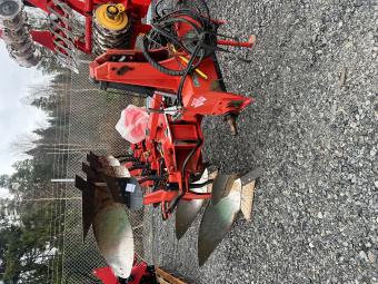 Växelplog Massey Fergusson 735 4 Skär Övrigt Växelplog 735 4 skär 