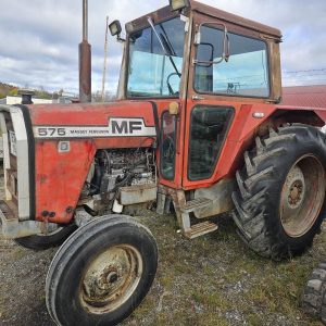 MASSEY FERGUSON 575D Övrigt MASSEY FERGUSON 575D Däck bak 16,9-34

Står i Ö-Vik
0660-59982