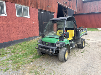 JOHN DEERE HPX815E GATOR John Deere JOHN DEERE HPX815E GATOR JOHN DEERE GATOR HPX815E - 2018
UTRUSTNING OCH INFORMATION
ÅRSMODELL: 2018
CIRKA 3 000 MOTORTIMMAR
SENAST SERVAD VID 2 861 MOTORTIMMAR
DIESELMOTOR
HYTT
VINDRUTA
FLAK
DRAG

SKICK
FORDONET ÄR I NORMALT BRUKSSKICK MED NORMALT SLITAGE UTIFRÅN ÅLDER OCH ANVÄNDNING. FRAMDÄCKEN ÄR SLITNA OCH BÅDE FÖRAR- OCH PASSAGERARSTOLEN HAR SKADOR I KLÄDSELN. I ÖVRIGT FUNGERAR MASKINEN ENLIGT UPPGIFT.

KONTAKTA OSS GÄRNA FÖR MER INFORMATION ELLER FÖR ATT BOKA EN VISNING.
MASKINEN BERÄKNAS KOMMA IN UNDER OKTOBER MÅNAD.
...
MNR 40628
...
PRIS EXKL. MOMS: 119000:-
...
Vi reserverar oss för felskrivning. Kontakta alltid oss innan du åker och tittar, så vi kan säkerställa att maskinen finns på plats.
