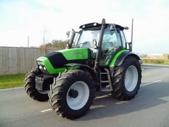  Deutz-Fahr AGROTRON 150 2007 DEUTZ FAHR AGROTRON 150



Gr: DEUTZ FAHR
Modell: AGROTRON 150
r: 2007
ppettider: 4908
Pris: 8000EUR