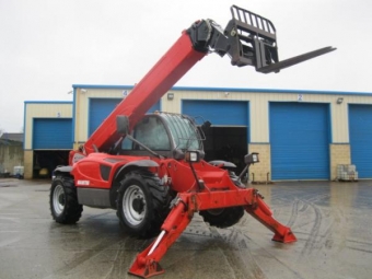  Manitou MT1436 R Teleskoplastare Gr: Manitou
Modell: MT1436 R
Typ: Teleskoplastare
r: 2008
Timmar: 2400
Effekt: 64 kW (86 hk)
CE-mrkning: JA
Vikt kg: 9475 Kg
Begagnade / Nytt: Begagnad
Garanti: 6 mnader
Tidigare gare: 1
Original lacken i gott skick, turbomotor, gunga kontroll, utmrkt skick, komplett med justerbara sido vxlingsgafflar, hink och fnster vandal vakter.