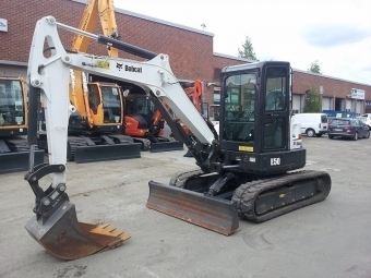  Bobcat E50  Tillverkare: Bobcat E50 minigrvare
Modell: E50 
Typ: minigrvare
r: 2011
Timmar: 775 
Effekt: 49 hk