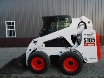  Bobcat S185  Tillverkare: Bobcat S185 minilastare
Modell: S185 
Typ: minilastare
r: 2010
Timmar: 477
Effekt: 56 hk